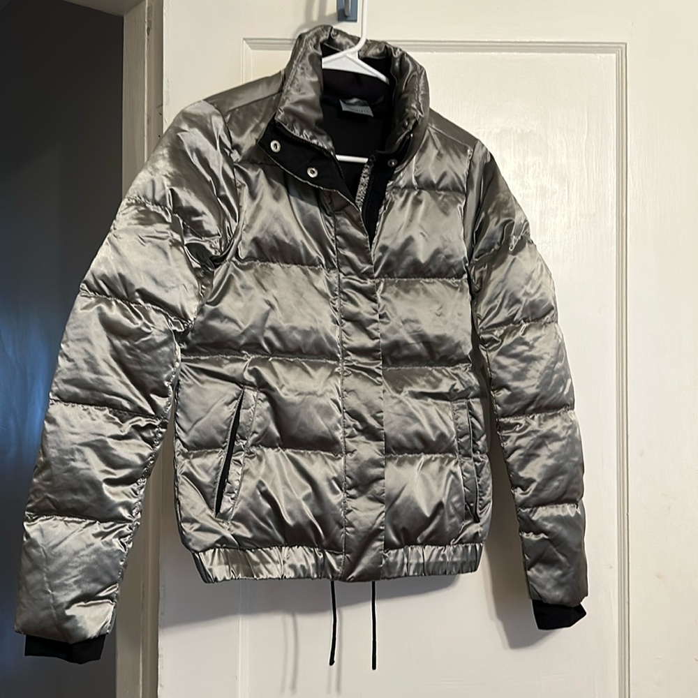 ATHLETA puffer jacket size XXS, 90% goose down filler, full zip
